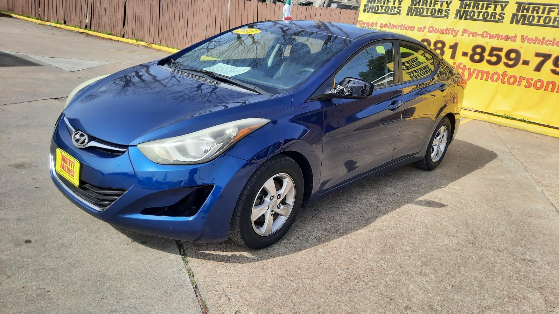 2015 Hyundai Elantra (5NPDH4AE3FH) , located at 16710 Clay Rd., Houston, TX, 77084, (281) 859-7900, 29.834864, -95.656166 - Photo#3